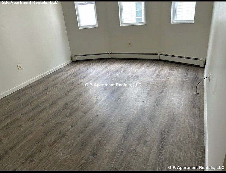 2nd image of 95 Shurtleff St #3