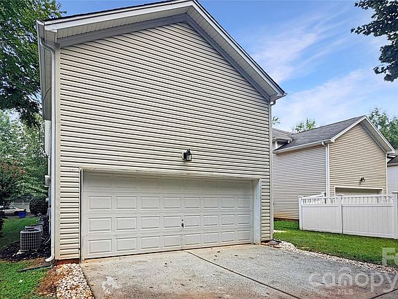 5th image of 8915 Cinder Ln