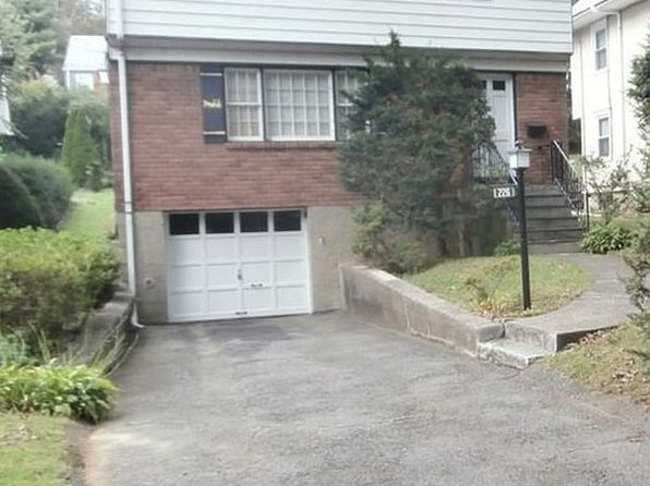 226 Hutchinson Blvd