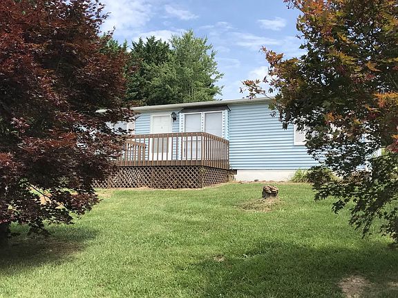 2nd image of 975 Beaver Dr