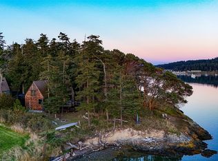 1584 Bayshore Rd, Lopez Island, WA 98261