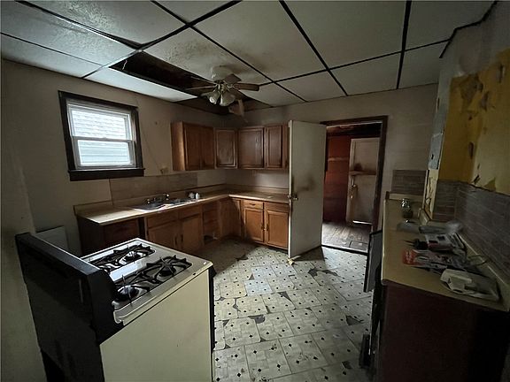 4th image of 424 Church St
