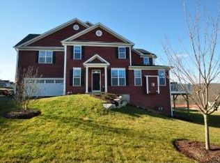 19 Humber Hill Rd, Danbury, CT 06810