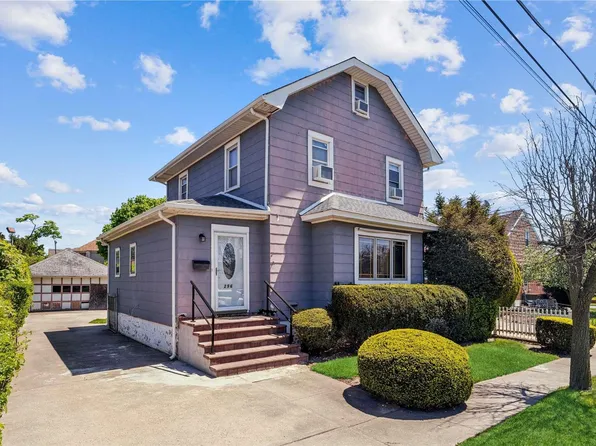 296 Lincoln Place, Lawrence, NY 11559