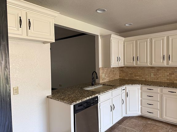 2nd image of 3922 Westminster Dr