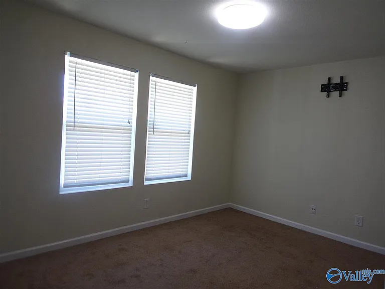 15347 Mill Valley Dr — Photo 9