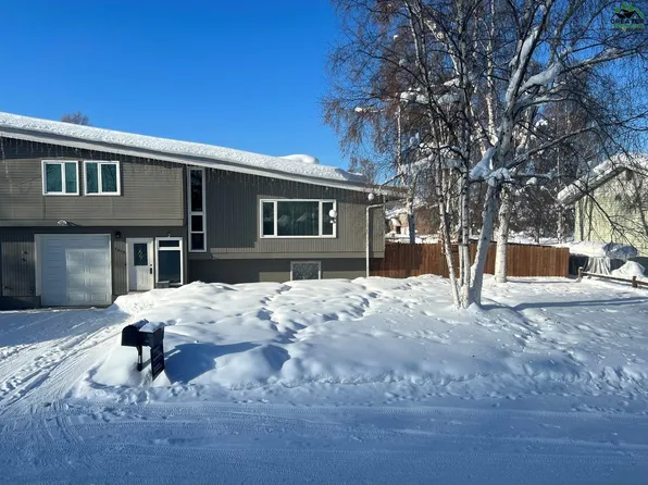 1512 Buttercup St, Fairbanks, AK 99701