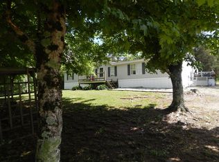 105 Charlie Ln, Waynesboro, TN 38485