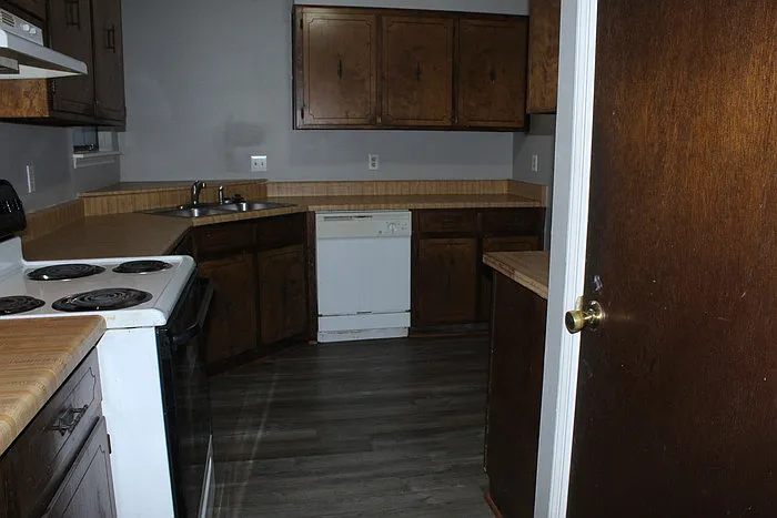446 Pheasant Run Dr — Photo 22