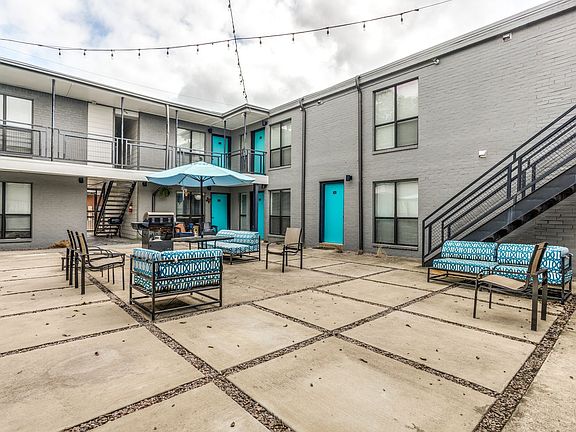 3rd image of 2106 Bennett Ave APT 210