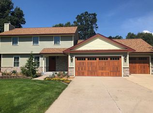 54072 S Gentzler Dr, Three Rivers, MI 49093