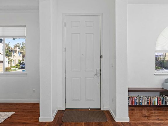 5th image of 7553 Turnberry Way