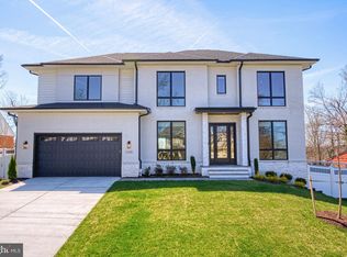 2242 Highland Ave, Falls Church, VA 22046