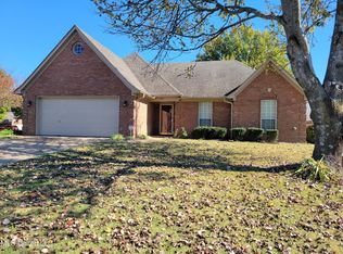 5860 Ridgetop Dr, Horn Lake, MS 38637