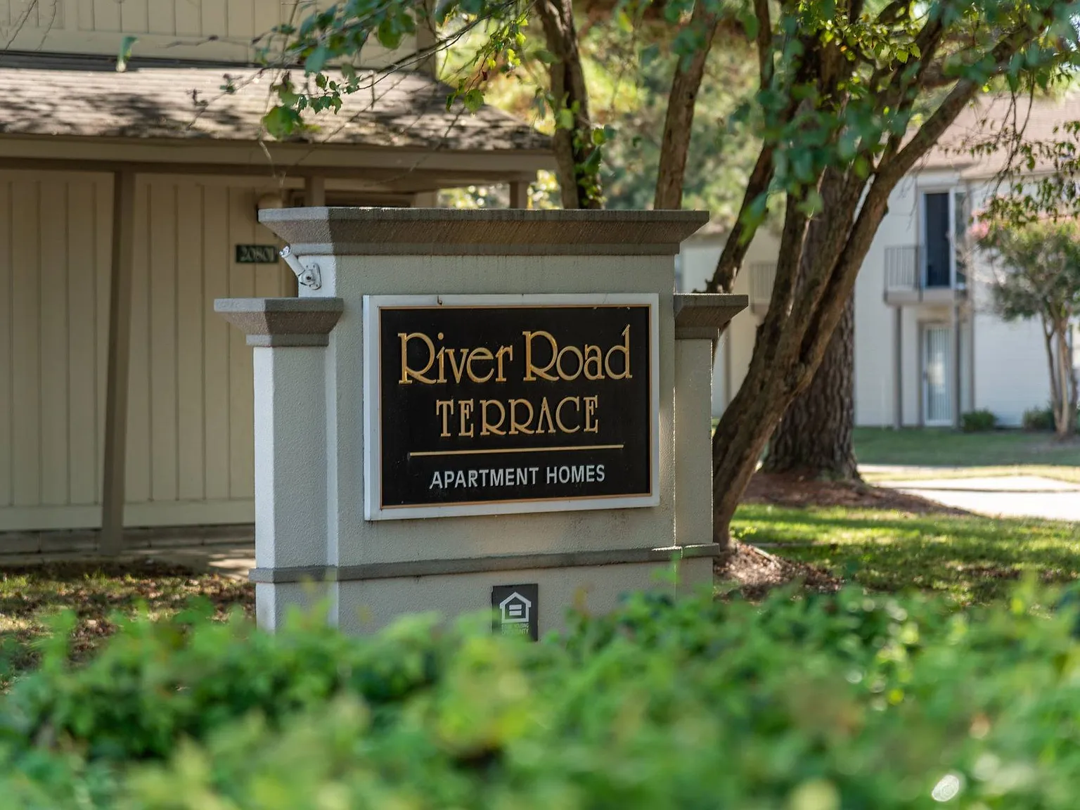 River Road Terrace Apartment Homes — Photo 1