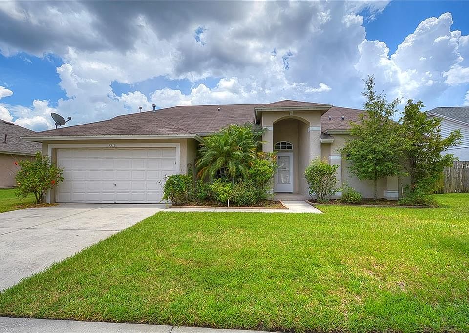 1st image of 1212 English Bluffs Ct