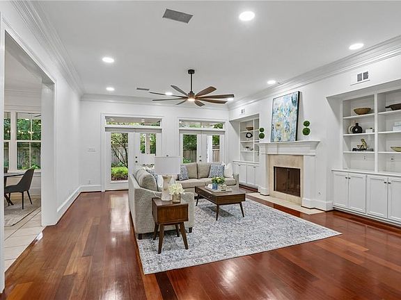 4th image of 2625 Labarre Ln