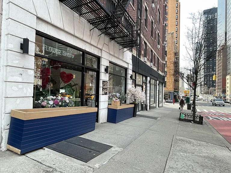 342 E 62nd St #24 — Photo 5