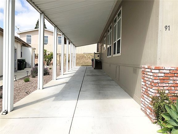 2nd image of 15455 Glenoaks Blvd Space 91