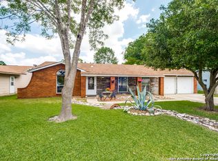 226 Whispering Oaks, Live Oak, TX 78233