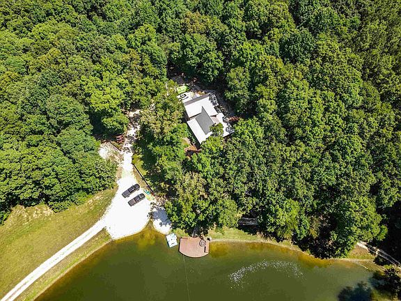 11th image of 6175 Jernigan Dr