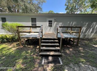 140 Price Rd, Hawthorne, FL 32640