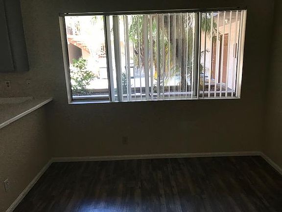 5th image of 11948 Hart St APT 216