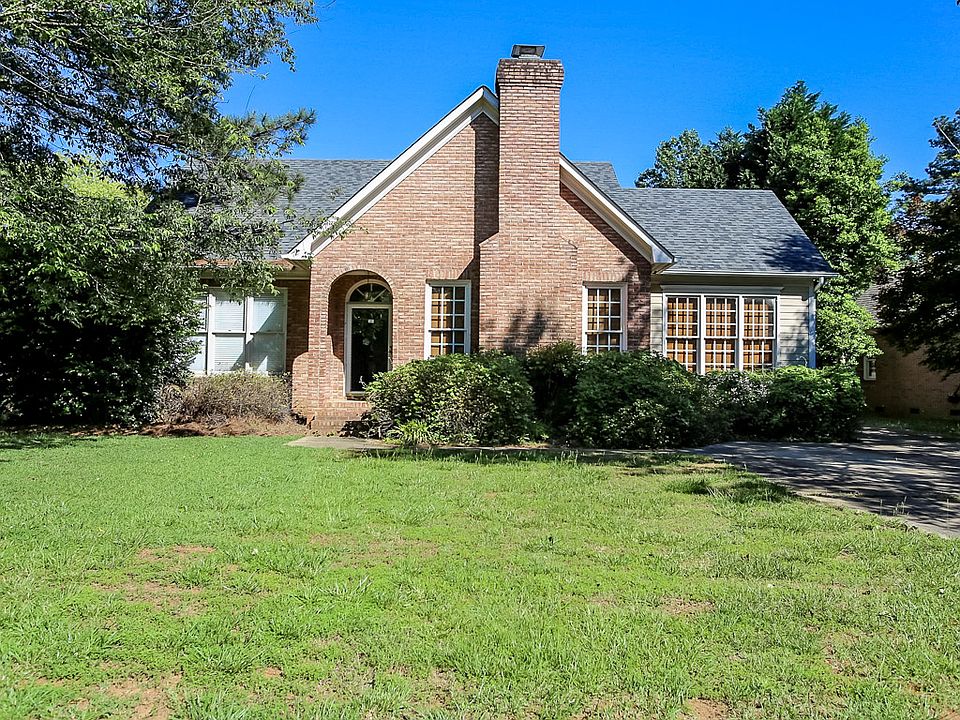 1st image of 1876 Steeplechase Dr
