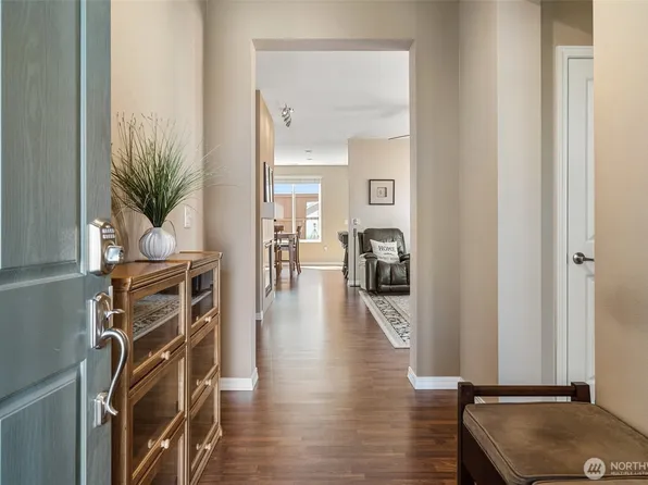 8201 Ridgefield Avenue NE, Lacey, WA 98516