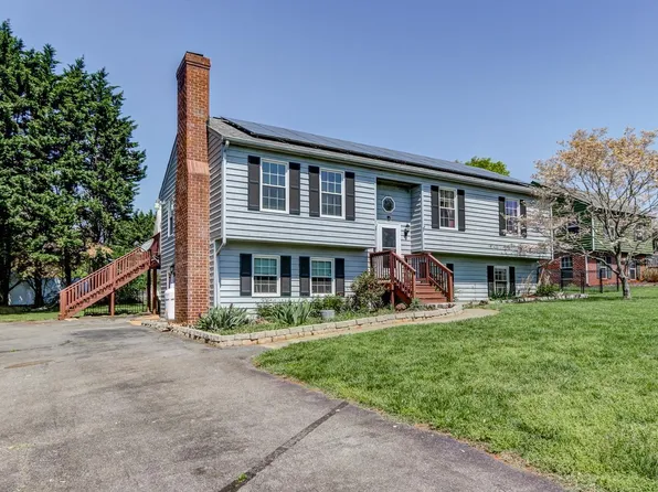 109 McIntosh Dr, Lynchburg, VA 24503