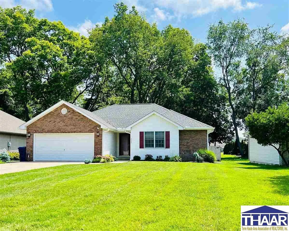 2425 Huber Ln photo 1