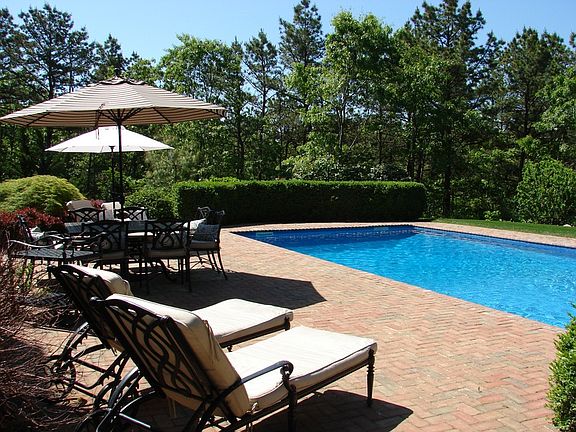 2nd image of 74 Corbett Dr