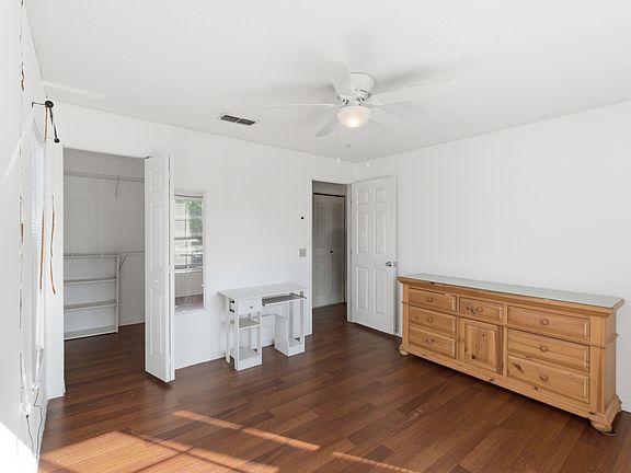 3rd image of 1950 Summer Club Dr APT 212