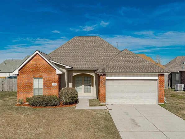 41180 Citadel Dr, Sorrento, LA 70778