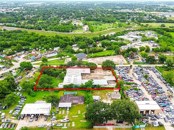 3rd image of 5103 Tiffany Drive