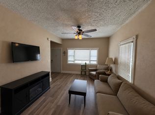 412 S 10th St APT 1, Manhattan, KS 66502