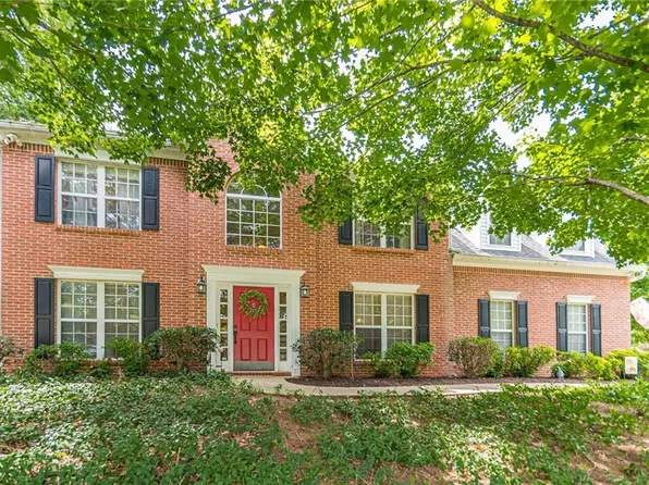 6515 Glen Pond Trce, Cumming, GA 30028