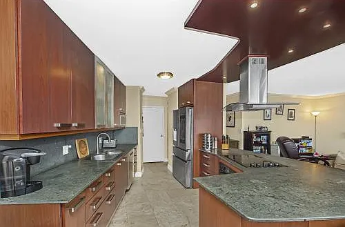 3930 N Pine Grove Ave #1501 — Photo 14