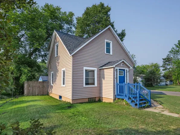 1020 Oak St, Crosby, MN 56441