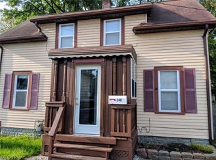 240 King St, Fairport Harbor, OH 44077