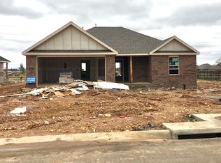 941 Woodplains Ave, Springdale, AR 72762