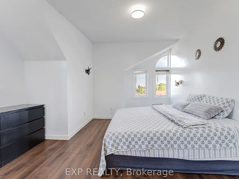 487 East Ave #5 — Photo 35