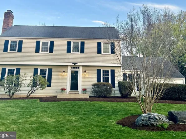 450 Coldstream Dr, Berwyn, PA 19312