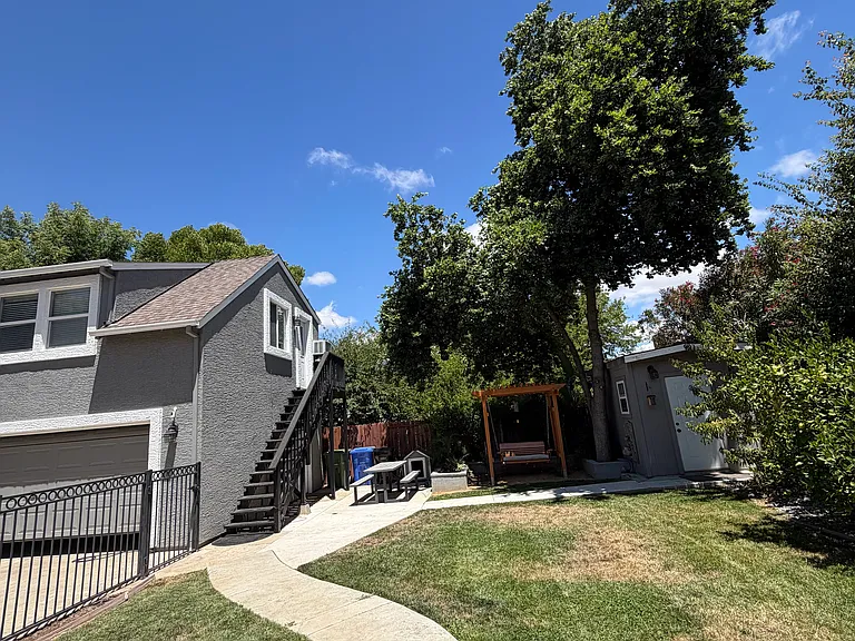3317 Babson Dr — Photo 8