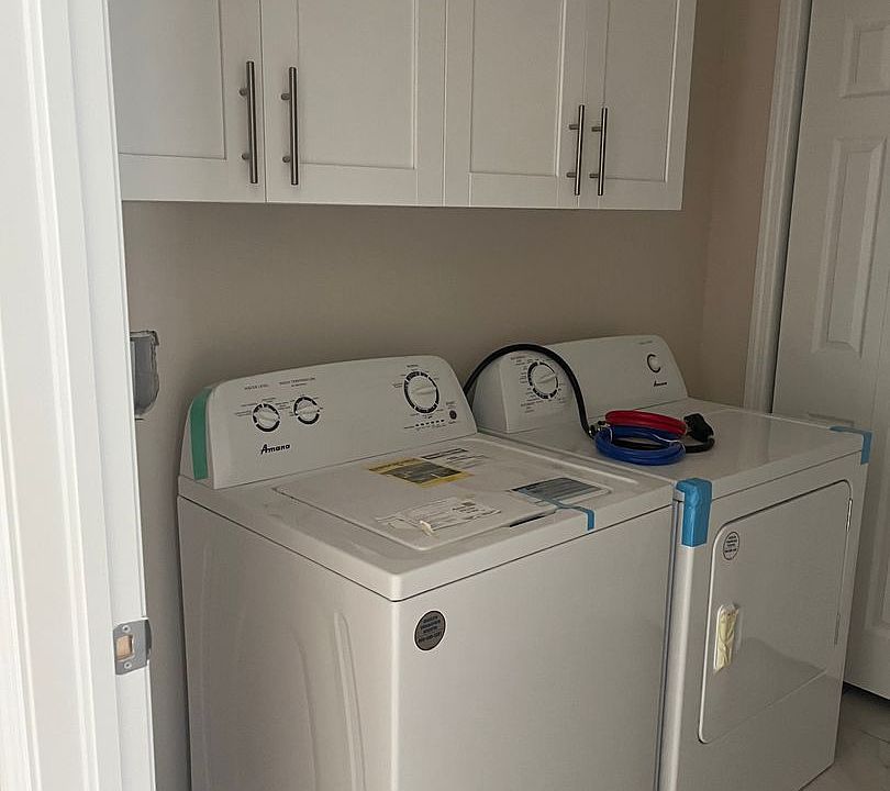 1st image of 1625 SW 1st Ave Unit 202