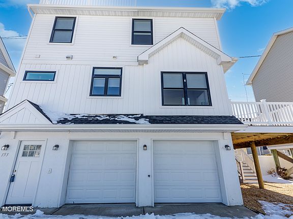 5th image of 155 W Atlantic Way