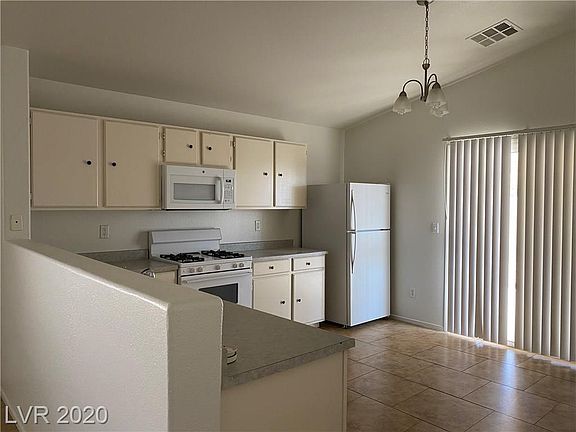 5th image of 5421 Bridgehampton Ave #0