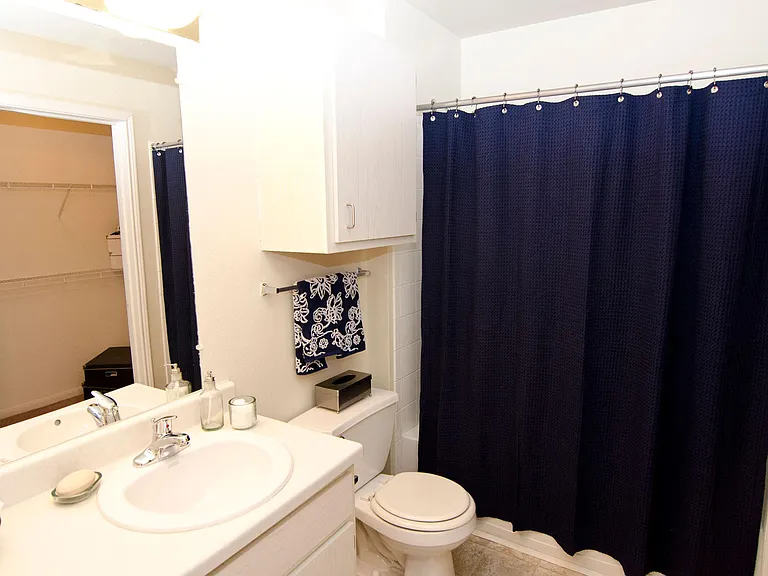 College Towne Apartments — Photo 23