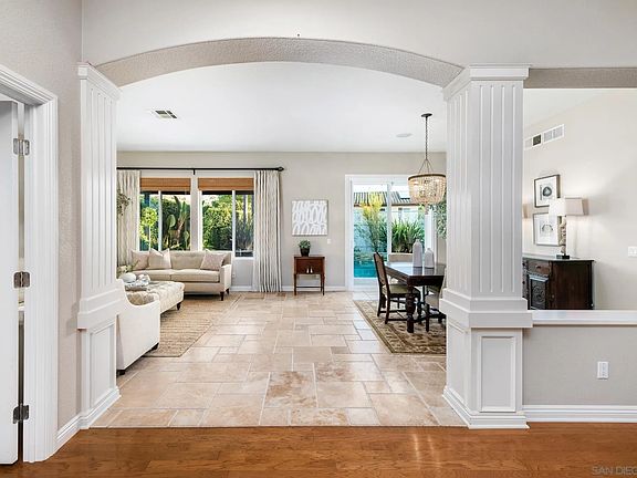 4th image of 5295 Beachcomber Ct