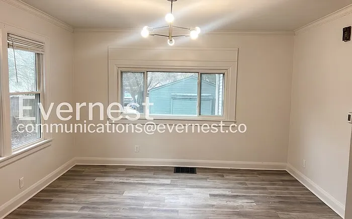 2730 Elliott Ave — Photo 11